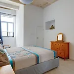 Apartment Stylish 2br In By Buena Vista